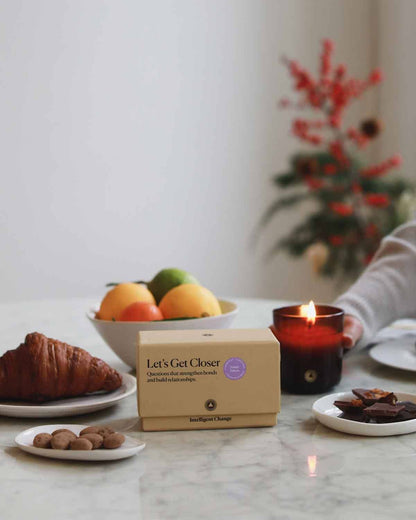 Intelligent Change - Get Closer Family Edition - Bonding Question Card Game