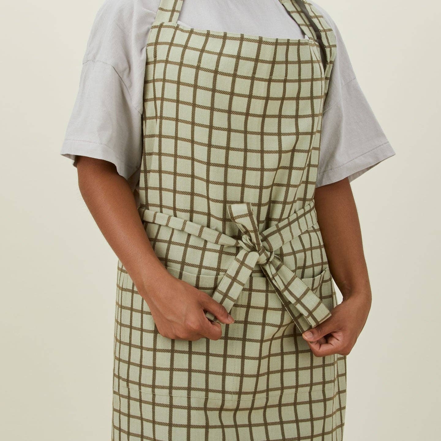 Hawkins New York - Essential Yarn Dyed Check Apron