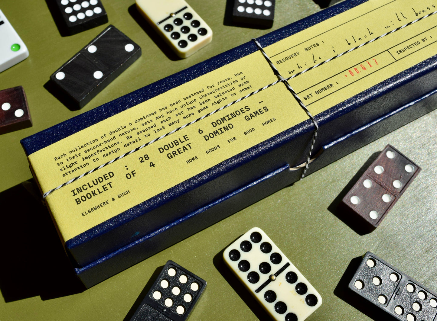 Elsewhere & Such - Retro Domino Set