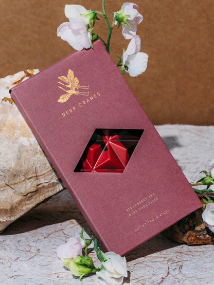 Deux Cranes - Dark Chocolate with Strawberry (Dairy Free)